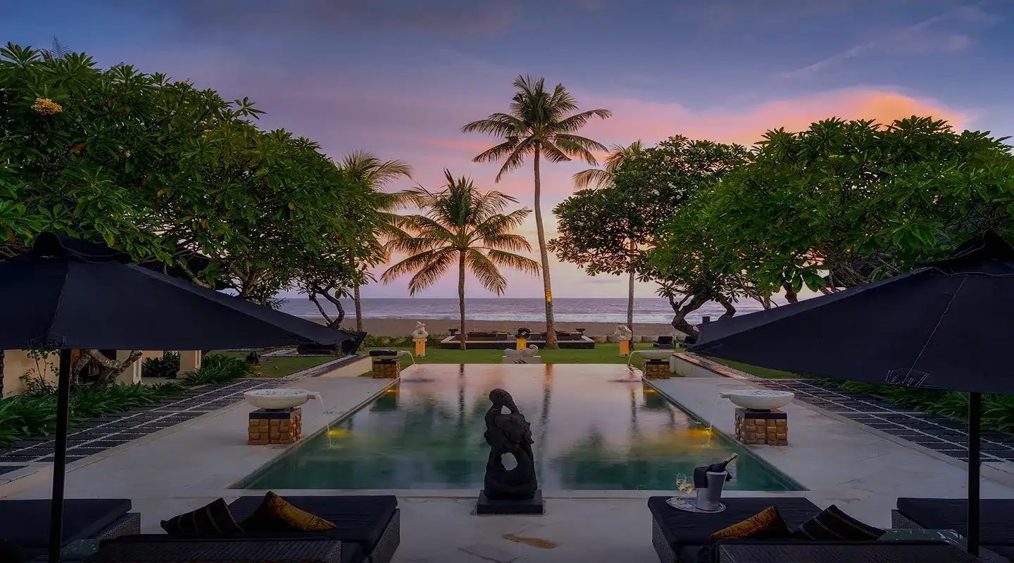 Luxury Bali Resort with Pool and Palm Trees